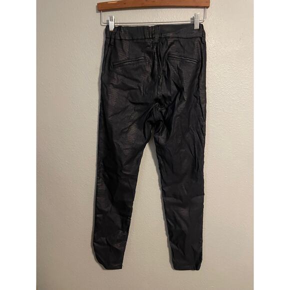 Bevy Flog Womens Pants Size 27 Black Snake Skin Metallic Pull On Mob Wife READ - Picture 4 of 10